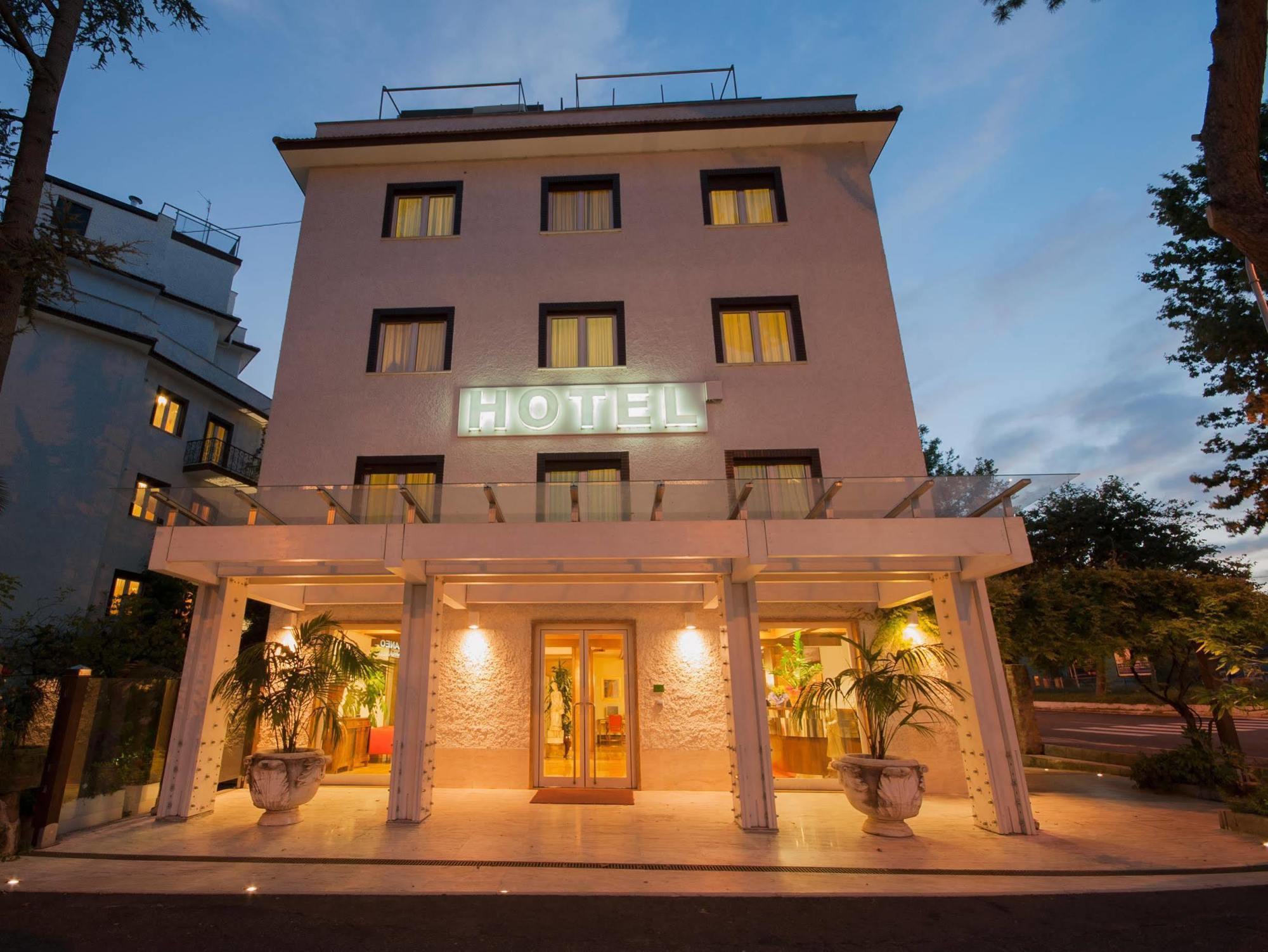 La Pergola 3* Roma